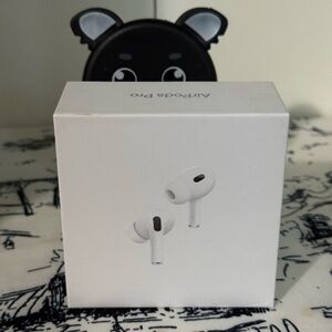 Apple AirPods Pro with MagSafe Charging Case 2nd generation